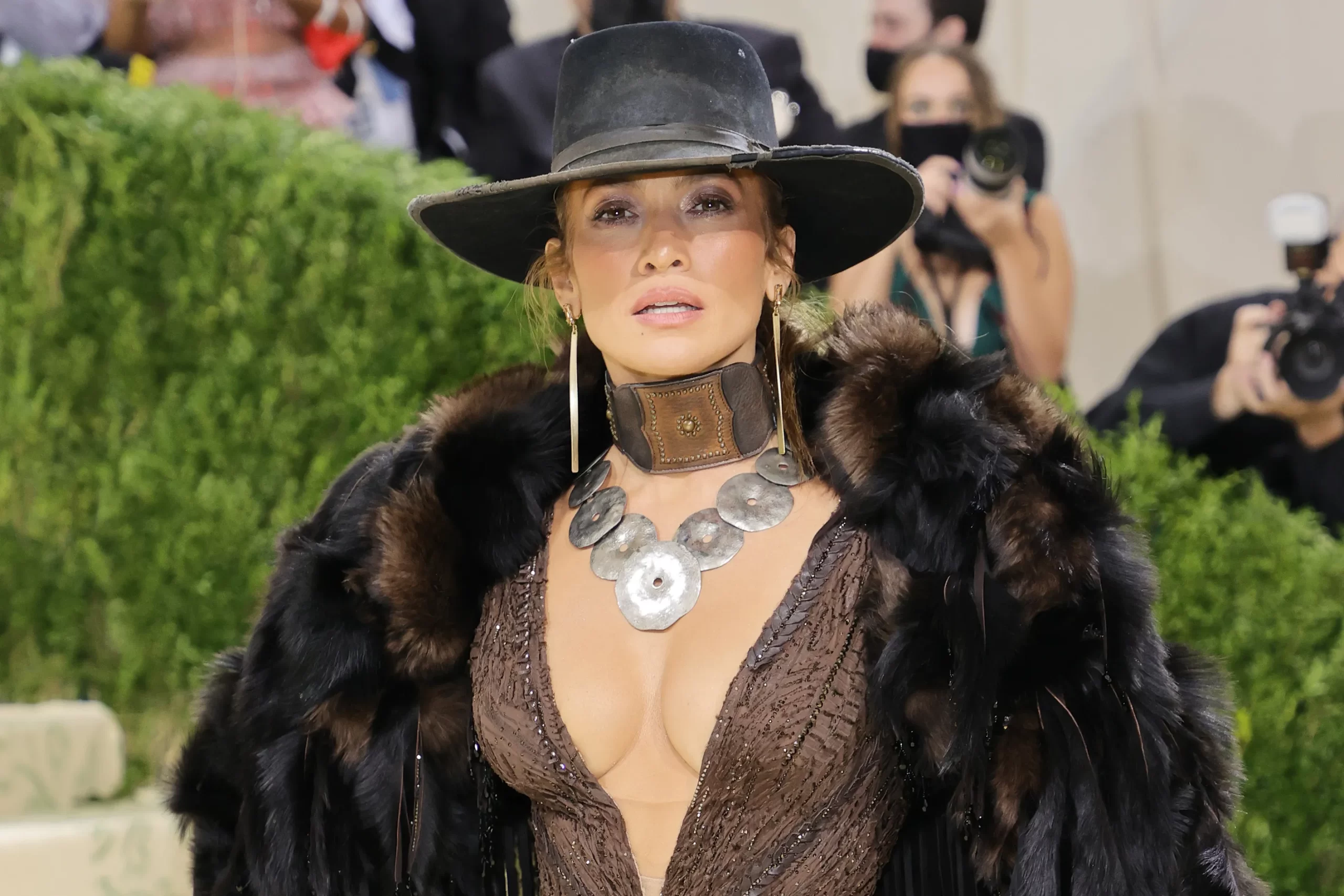 Da sempre i veri protagonisti del Met Gala: i cappelli